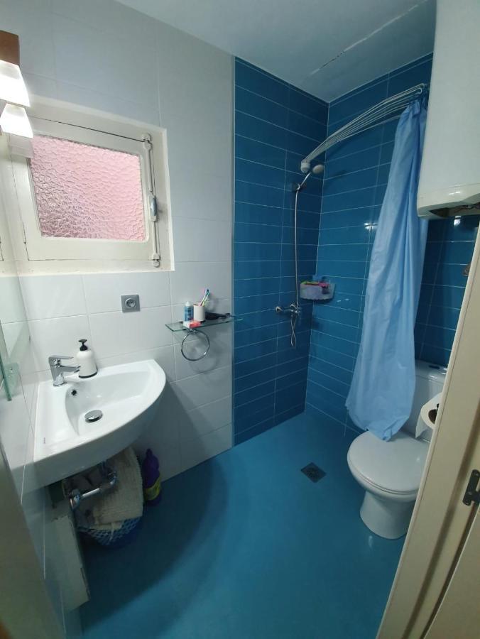 Room In Benidorm Downtown En Piso Compartido Alicante Bagian luar foto